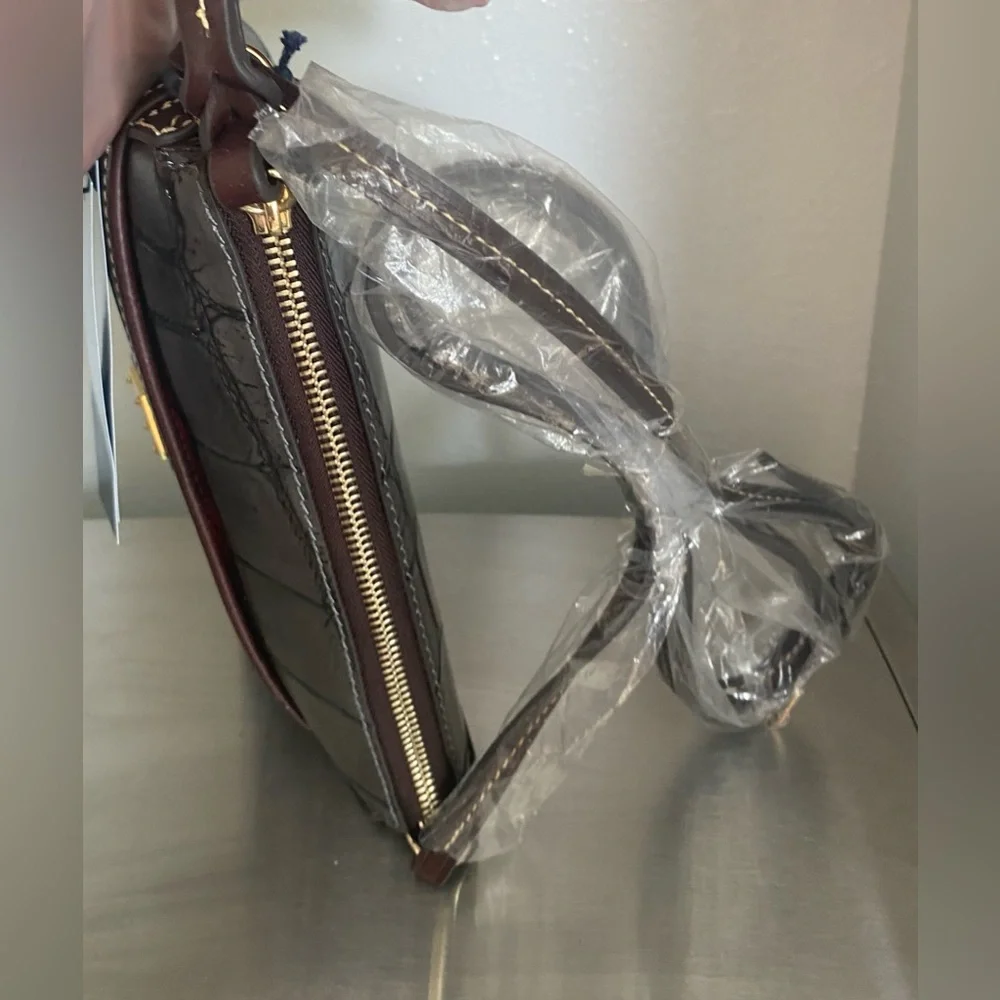 DOONEY AND BURKE..Gray Croc-Embossed Crossbody Bag - Picture 6 of 16